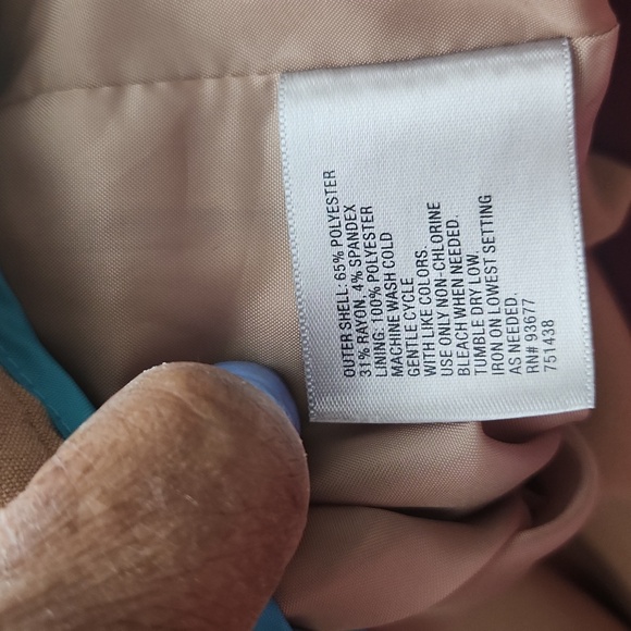 Worthington, Women's Carmel color faux wrap skirt, w/hardware at waist, Size 18 - Picture 12 of 12